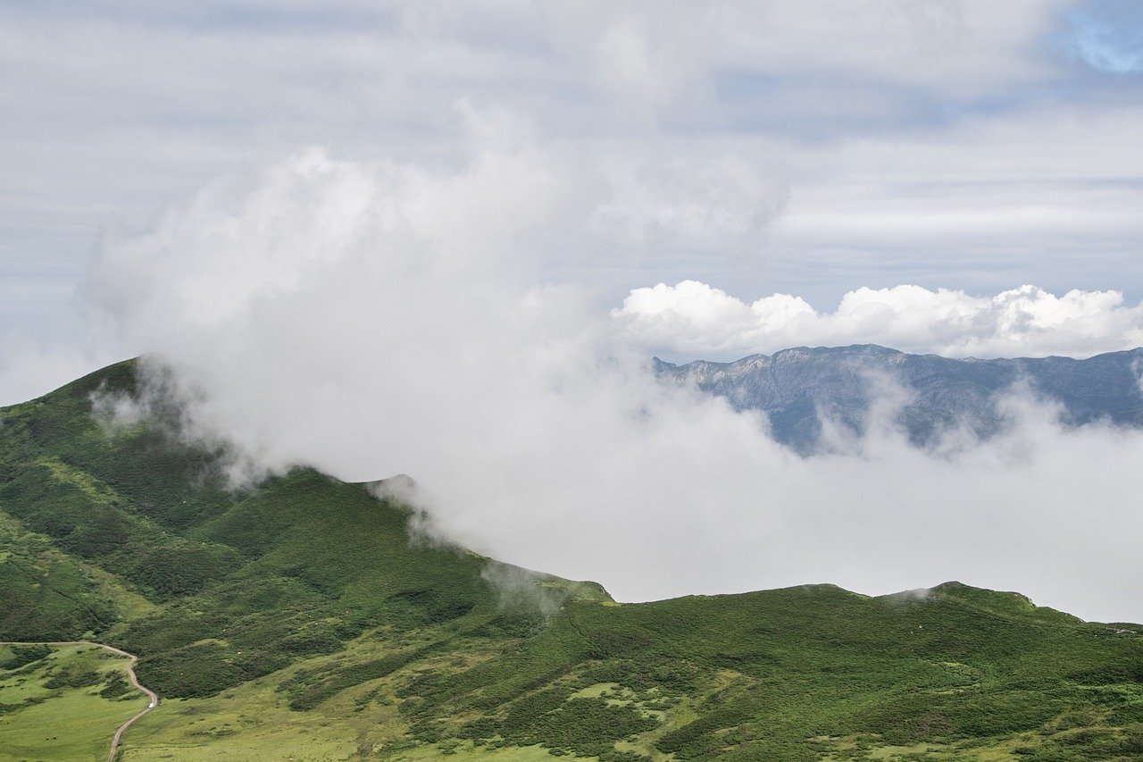 Zrozumienie roli barometru w nowoczesnych badaniach meteorologicznych